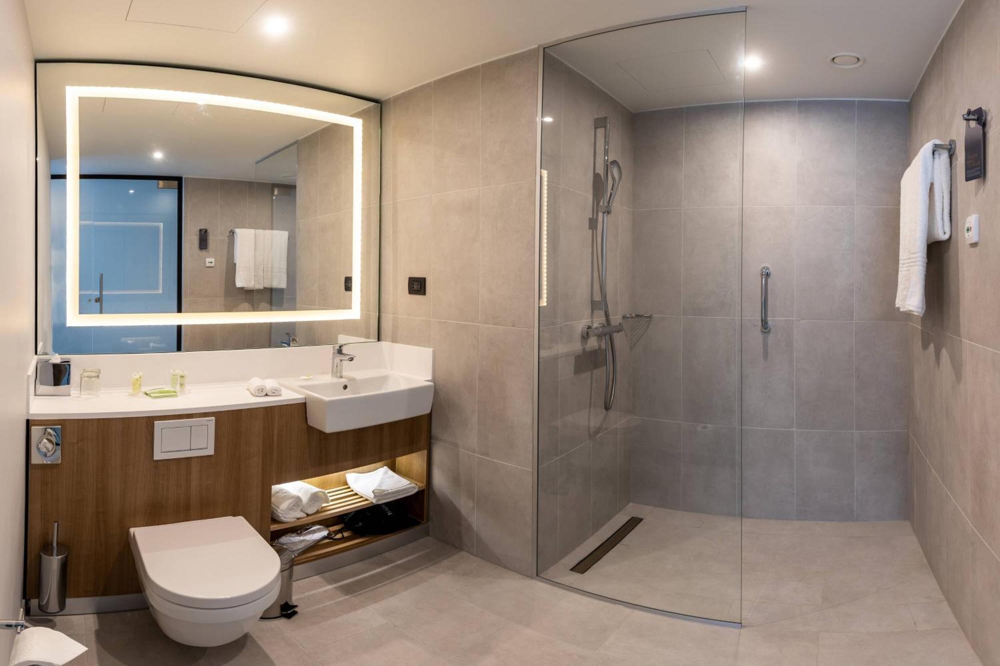 Courtyard By Marriott Bucharest Floreasca Exterior foto